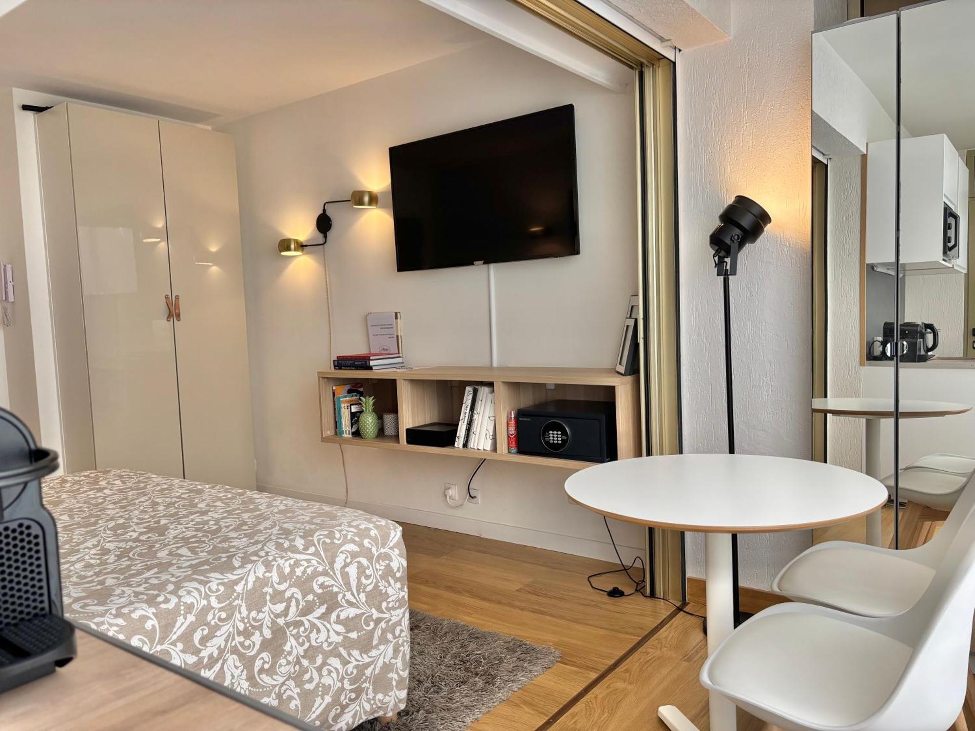 Studio Cosy Pradignac Cannes Exterior foto